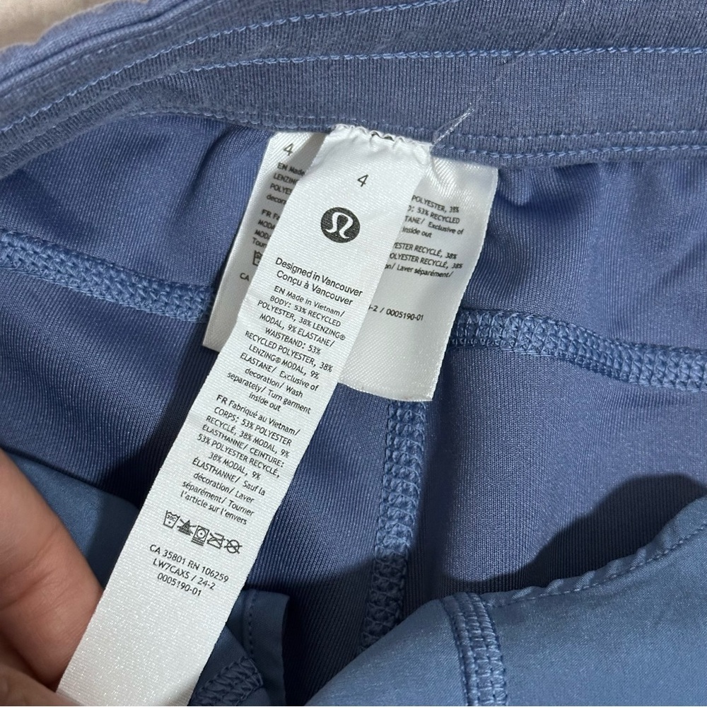 Lululemon Women Blue Softstreme High-Rise Shorts‎ Utility Blue size 4 - Picture 7 of 9
